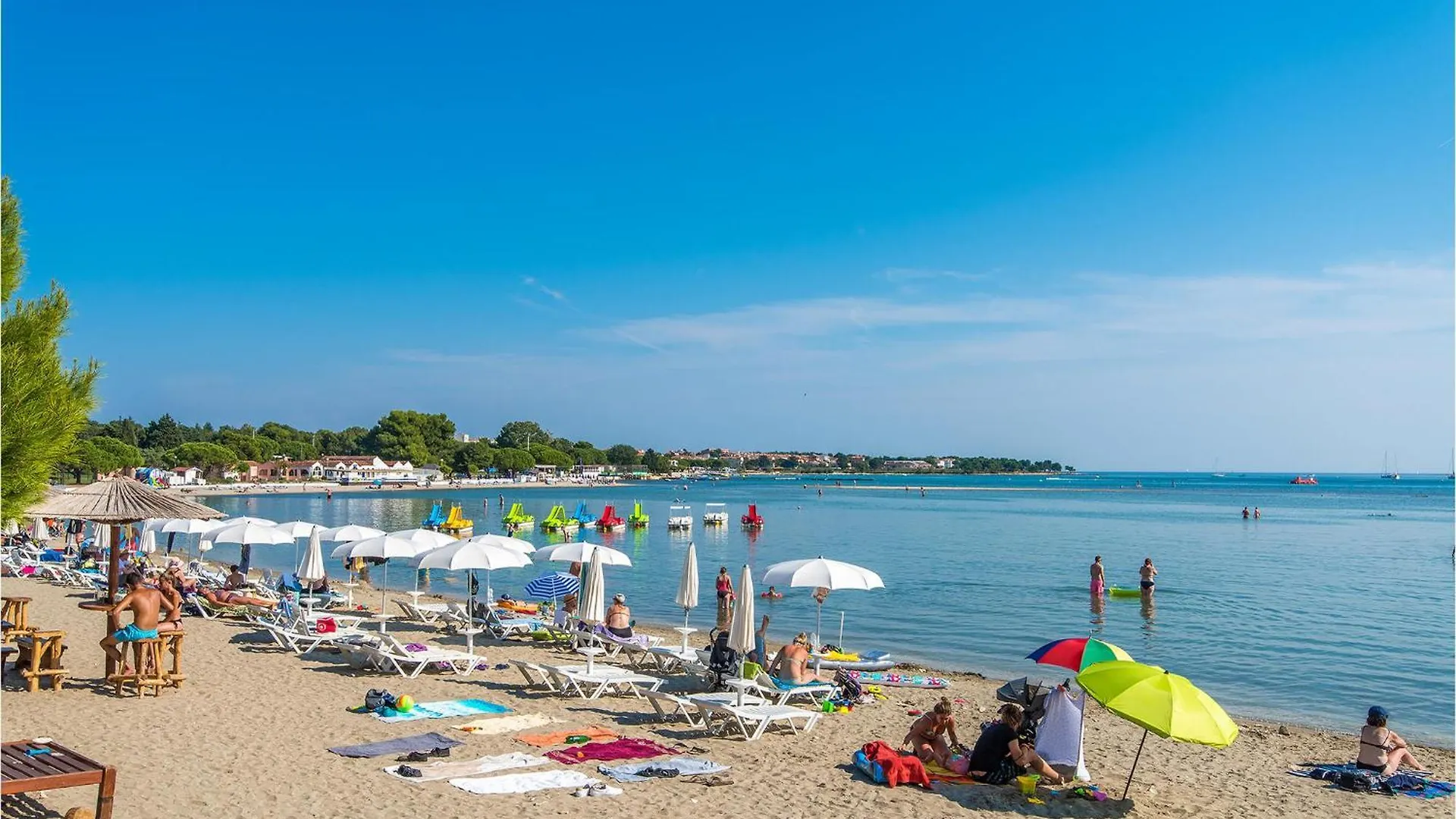 2 Bedroom Stunning Apartment In Medolino