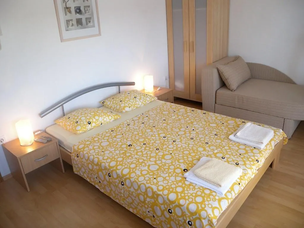 2 Bedroom Stunning Apartment In Medolino 0*,